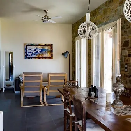 Levander Stone House Ferienhaus Gavrio