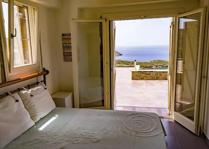 Levander Stone House Casa de Férias