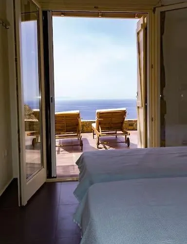 Casa de Férias Levander Stone House