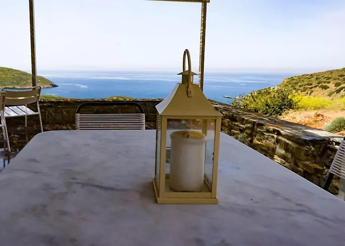 Levander Stone House *